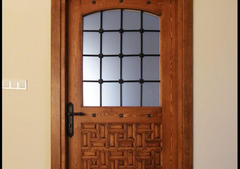 Düzce Cami Kapısı